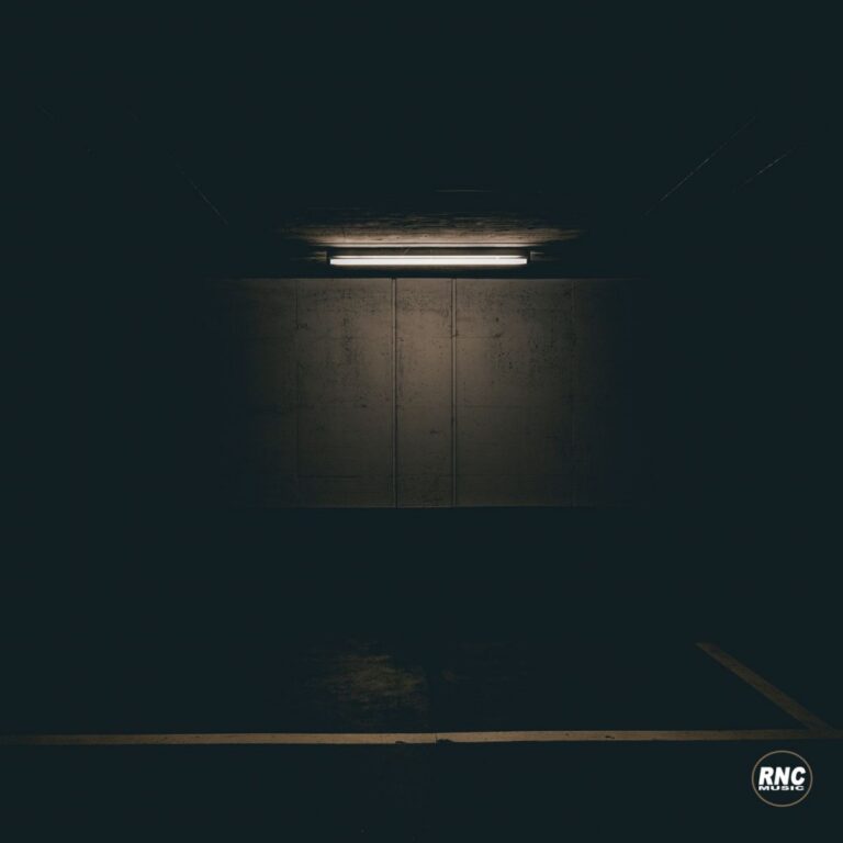 ZOOM SQUARE – Alterego